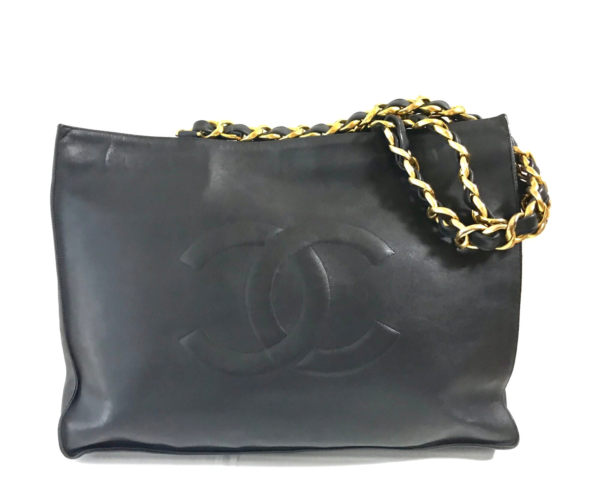 Vintage CHANEL black calfskin shoulder bag, tote bag with golden chain –  eNdApPi ***where you can find your favorite designer  vintages..authentic, affordable, and lovable.
