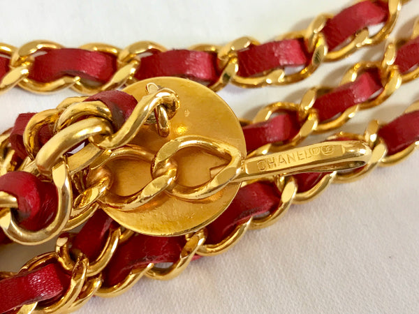 80's Vintage CHANEL red leather and chain belt with golden CC