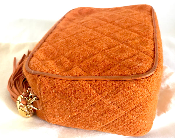 Vintage CHANEL orange tweed matelasse chain shoulder bag, camera