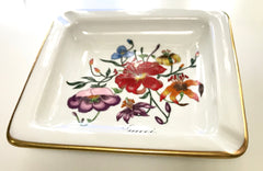 1970's-80's vintage Richard Ginori for Gucci ceramic flower plate, porcelain ashtray. Rarest masterpieces from Ginori/Gucci. Di Doccia made.