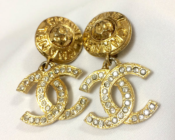 90s Vintage CHANEL gold tone earrings with faux pearl and