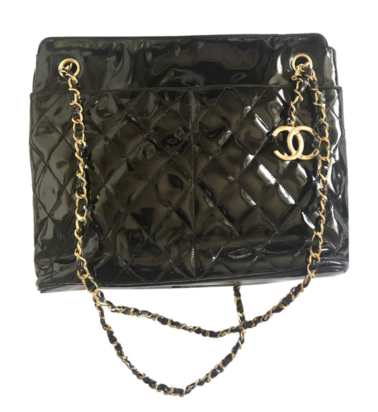 Authentic Chanel shoulder bag vintage patent enamel leather CC - SEE  description