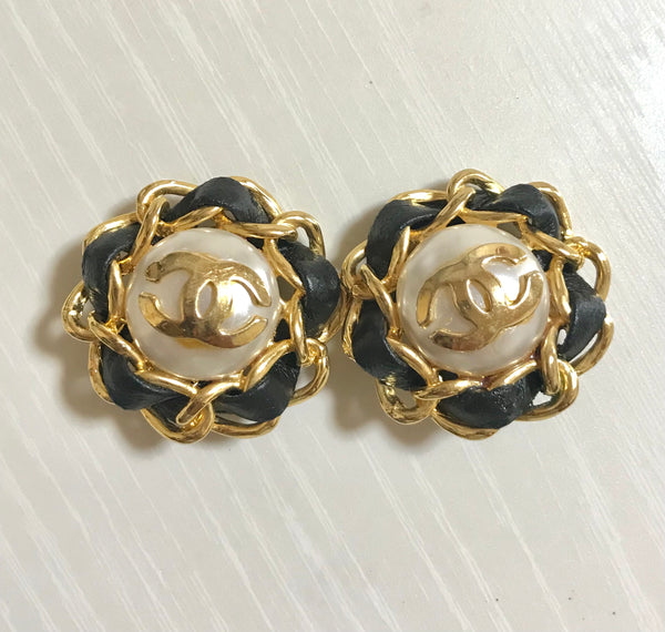 Vintage CHANEL earrings with golden CC, faux pearl, black leather and –  eNdApPi ***where you can find your favorite designer  vintages..authentic, affordable, and lovable.
