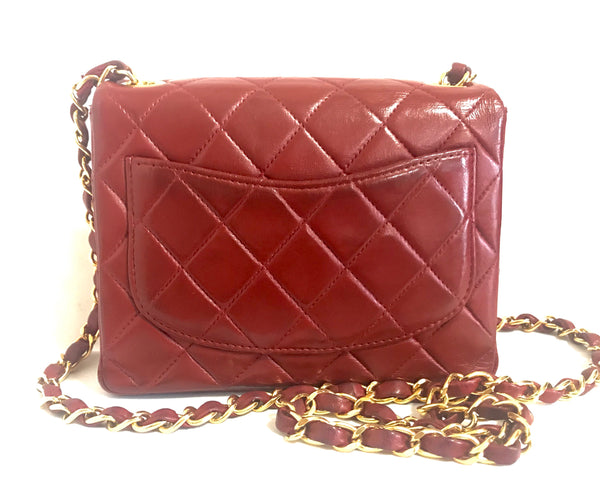 classic chanel bag vintage red