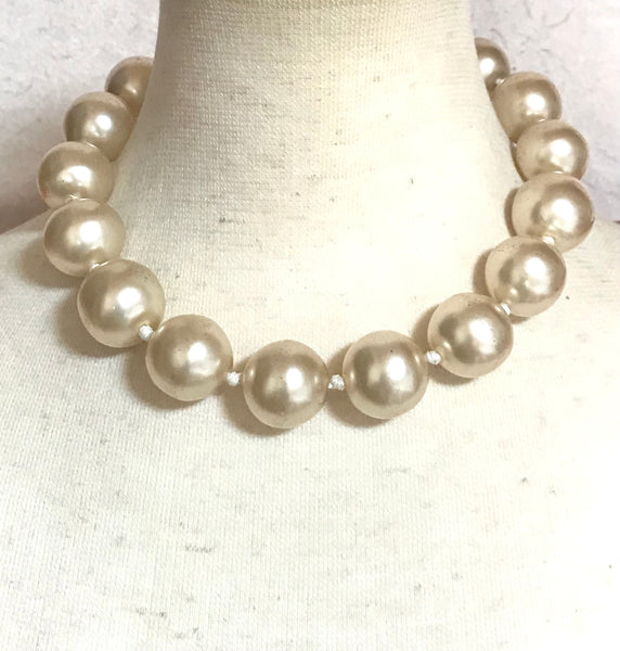 Vintage Lanvin faux pearls and golden arabesque and red stone pendant – eNdApPi  ***where you can find your favorite designer vintages..authentic,  affordable, and lovable.