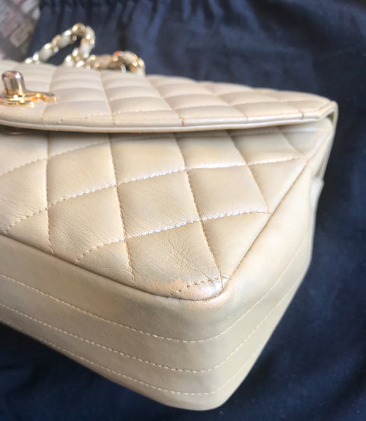 Buy Vintage Chanel Beige Lambskin Flap Bag | Luxury Sale at REDELUXE