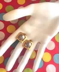 Vintage CHANEL metallic tone gripoix stone earrings in golden square shape. R0410111