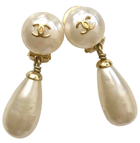 Vintage CHANEL white teardrop faux pearl dangle earrings with golden C – eNdApPi  ***where you can find your favorite designer vintages..authentic,  affordable, and lovable.