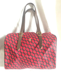 Vintage Roberta di Camerino red, green and navy duffle style purse with gold tone R logo charm. TALON zipper. 050315r2