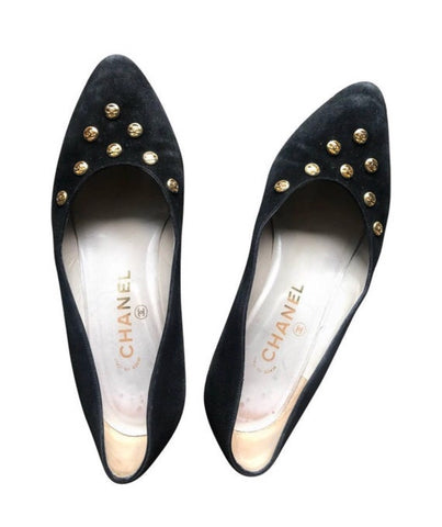 Vintage CHANEL black suede leather pumps shoes with golden CC mark motifs. EU35.5 US4.5-5.5. 050407r8