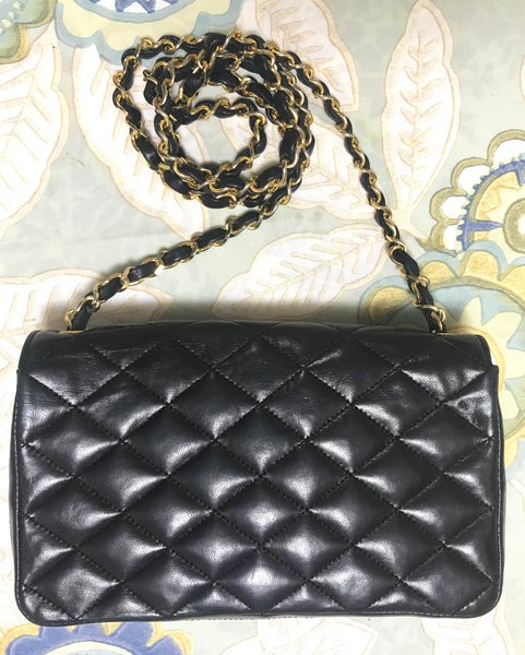 Vintage CHANEL black lamb leather large, jumbo shoulder bag with a
