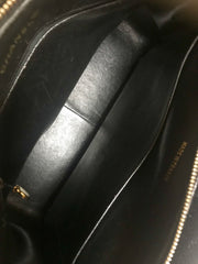Vintage CHANEL black caviar matelasse chain shoulder bag with golden sun flower CC mark charm. Classic daily use bag.050315r5