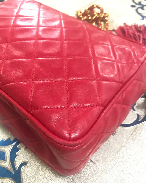 Vintage CHANEL lipstick red patent enamel shoulder bag, camera bag wit –  eNdApPi ***where you can find your favorite designer  vintages..authentic, affordable, and lovable.