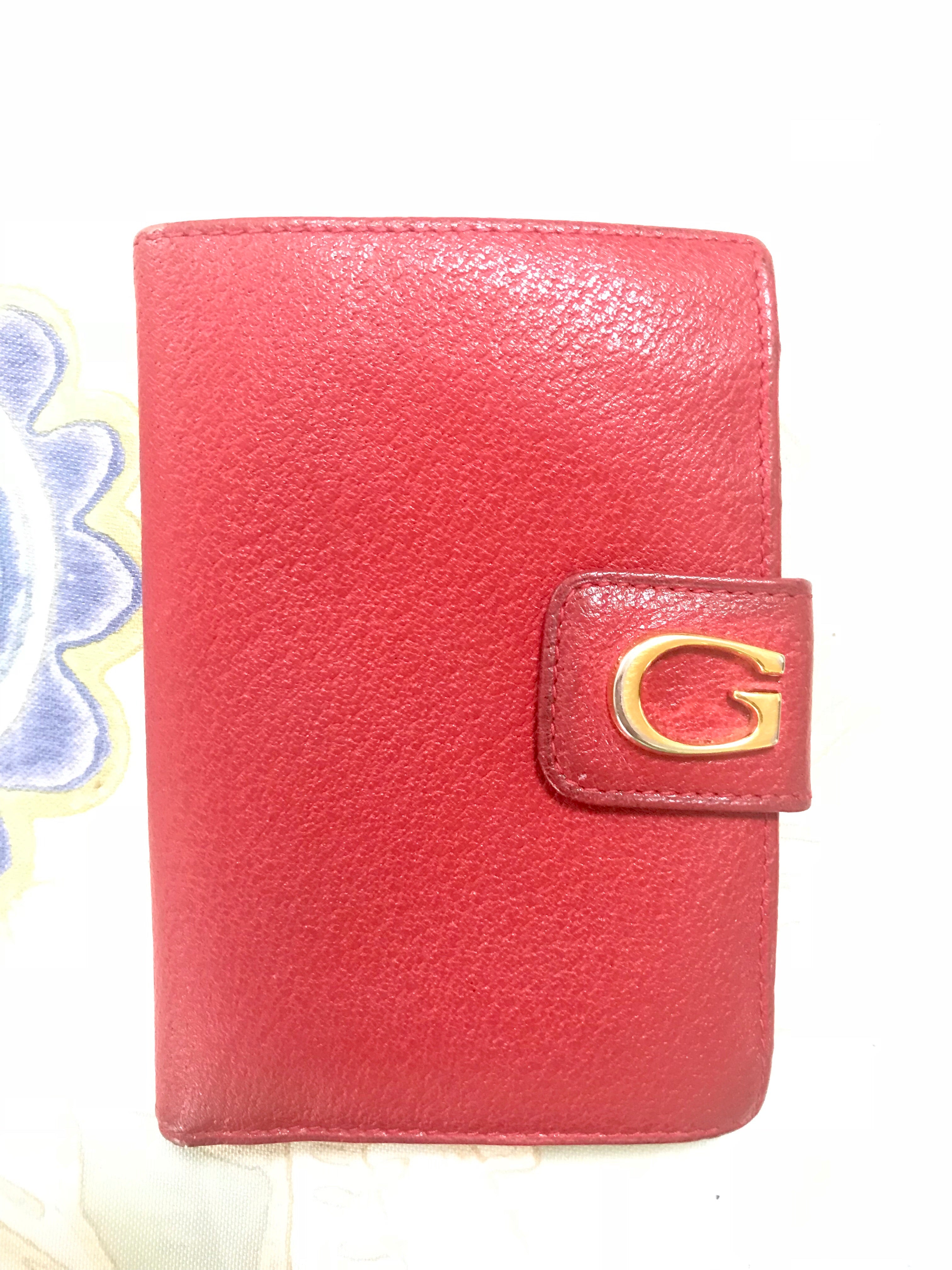 Vintage Gucci red pigskin leather wallet with golden G logo hardware c –  eNdApPi ***where you can find your favorite designer  vintages..authentic, affordable, and lovable.