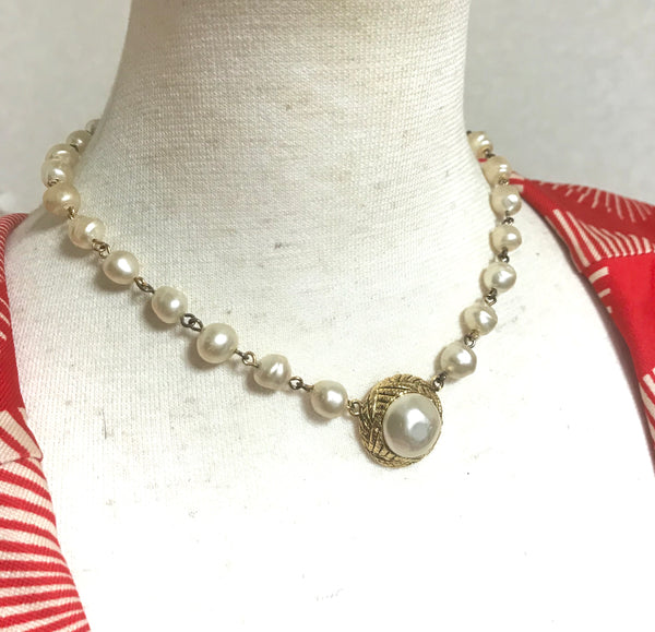 black chanel necklace vintage
