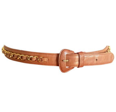 Vintage CHANEL brown leather belt with gold tone chains. Must-have belt from CHANEL. size 68.5~75, 27", 28", 29", 29.5”. 050320r4