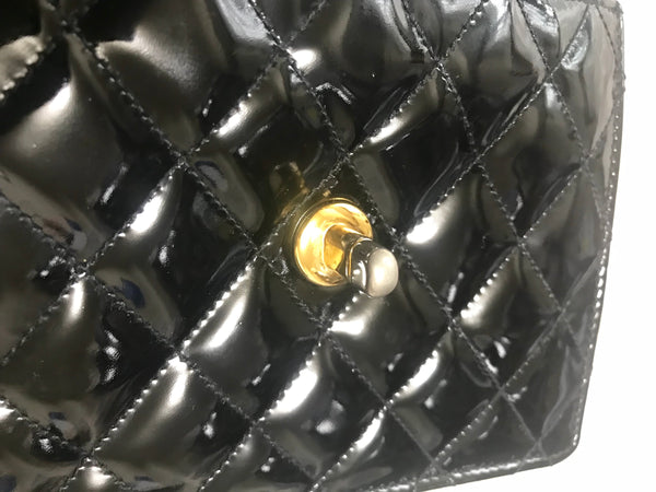 Vintage CHANEL 2.55 black patent enamel fanny pack, belt bag with