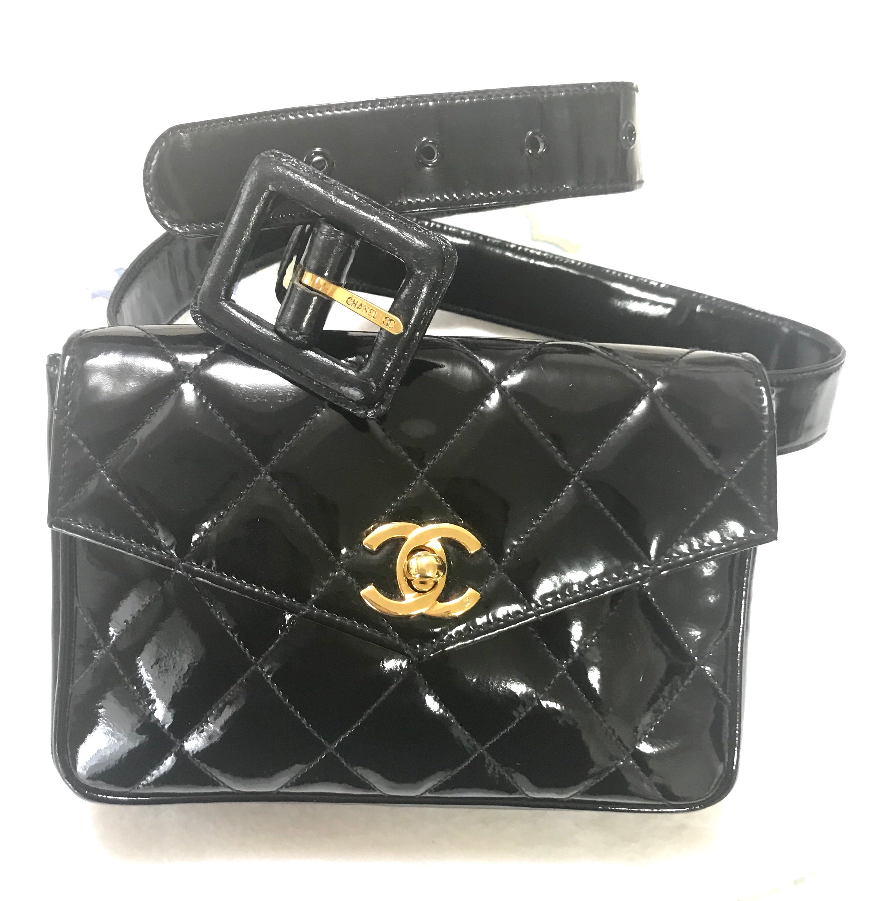 Vintage CHANEL black patent enamel leather waist purse, fanny pack