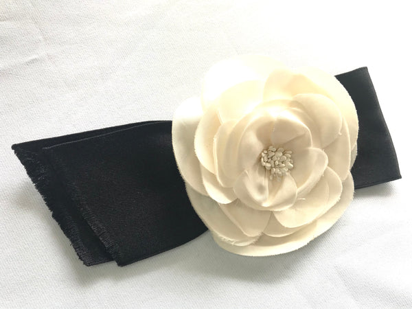 Vintage CHANEL classic ivory camellia and black bow brooch pin