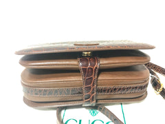 Vintage GUCCI brown crocodile leather shoulder bag with GG mark. Unisex. Rare masterpiece.