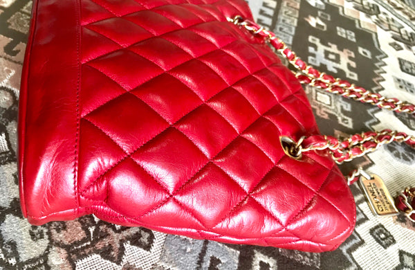 chanel quilted bag red