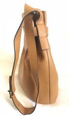 Vintage Salvatore Ferragamo camel brown leather hobo style shoulder bag with gancini gold tone closure. Masterpiece for daily use.