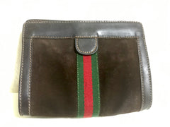 Vintage Gucci brown suede clutch purse with red and green webbing tape and Velcro closure. Webbing, Gucci Parfums collection. 050818f1