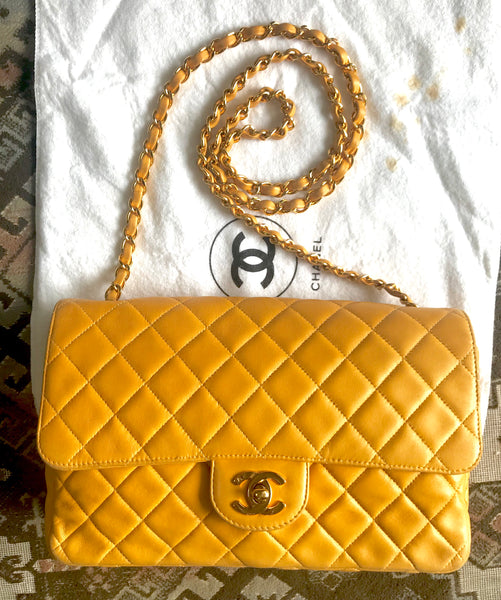 CHANEL Classic Handbag Grained Calfskin & Gold-Tone Metal, Yellow -  A01112Y33352N6508 - Classic