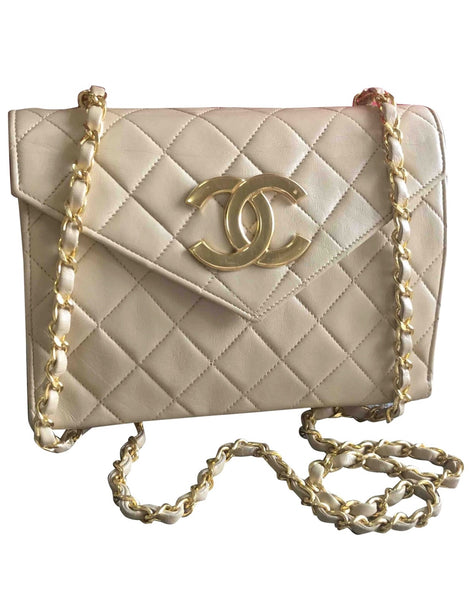 Reserved for Win. Vintage CHANEL beige lambskin chain shoulder purse w – eNdApPi  ***where you can find your favorite designer vintages..authentic,  affordable, and lovable.