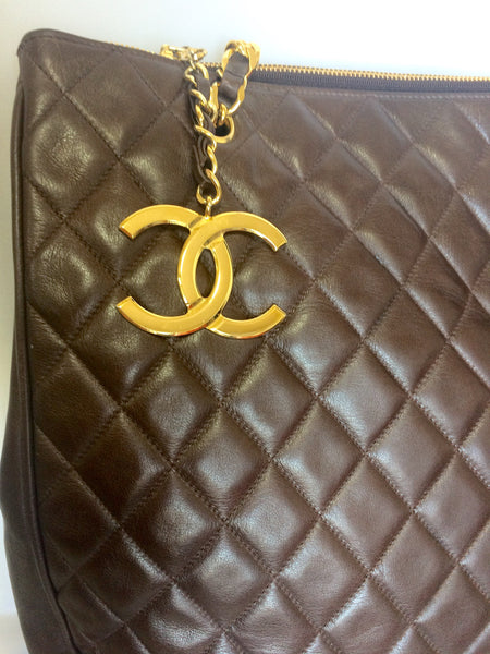 Vintage CHANEL brown lambskin large tote bag with gold tone chains and –  eNdApPi ***where you can find your favorite designer  vintages..authentic, affordable, and lovable.