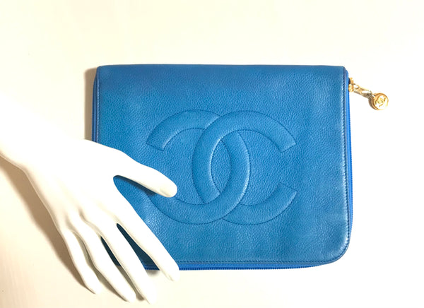 Vintage CHANEL blue caviar clutch bag, iPhone case, large wallet, cosm –  eNdApPi ***where you can find your favorite designer  vintages..authentic, affordable, and lovable.