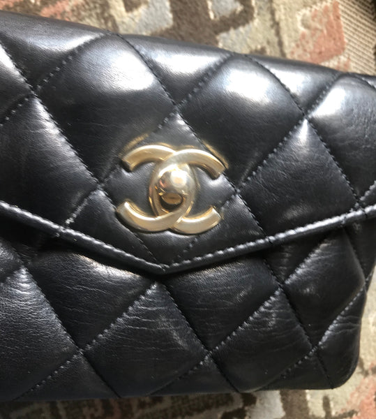 chanel black leather crossbody purse