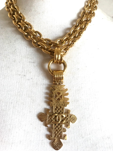 Vintage CHANEL long chain necklace with large cross pendant top and CC –  eNdApPi ***where you can find your favorite designer  vintages..authentic, affordable, and lovable.