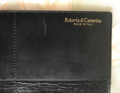 Vintage Roberta di Camerino black, brown and red bow pattern wallet with kiss lock coin room and a gold tone R charm. 050816f6
