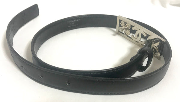 Vintage CHANEL black leather belt with silver clover and CC mark