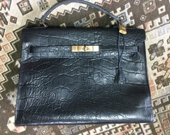 Vintage Mulberry croc embossed black leather Kelly bag. Classic handbag from Roger Saul era. Rare masterpiece you must get.