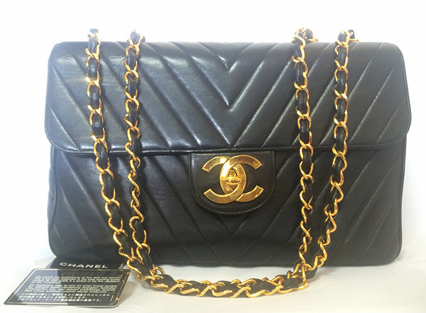 Vintage CHANEL black lambskin classic jumbo, extra large 2.55 black sh – eNdApPi  ***where you can find your favorite designer vintages..authentic,  affordable, and lovable.