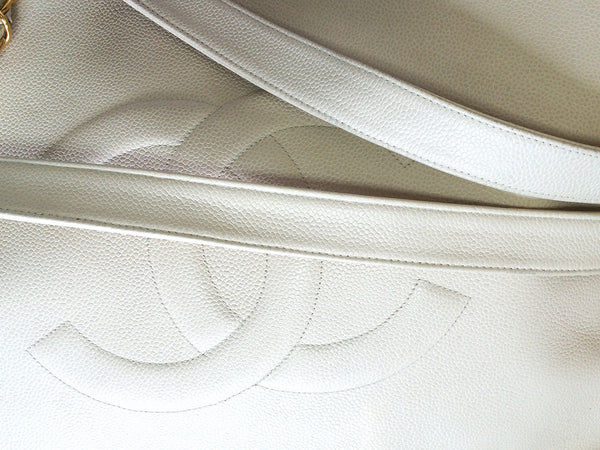 Vintage CHANEL ivory white color caviarskin large tote bag